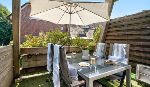 Superior One-Bedroom Apartment with Balcony