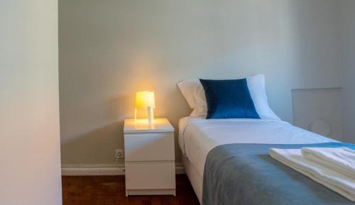 Single Room with Shared Bathroom