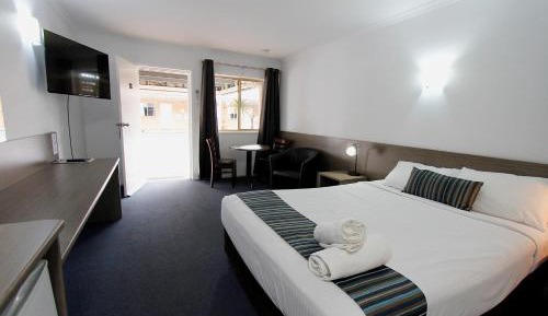 Executive Queen Room