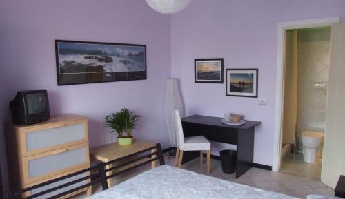 Double or Twin Room with Private Bathroom