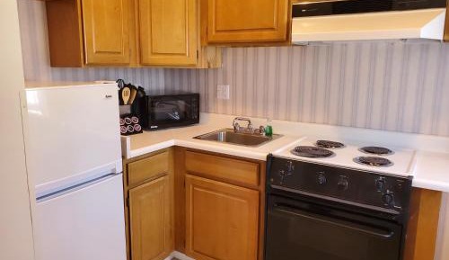 One Bedroom Suite With Kitchen