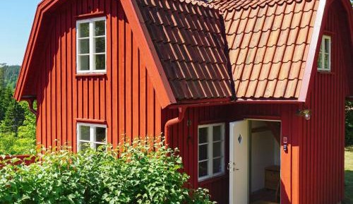 One-Bedroom Holiday Home