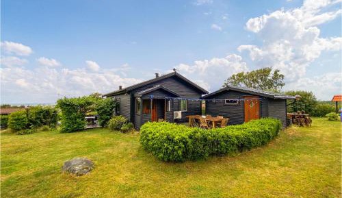 Three-Bedroom Holiday Home 