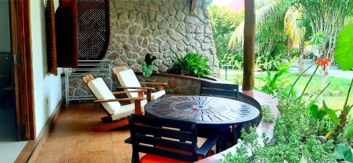 Superior One-Bedroom Apartment (2 Adults)