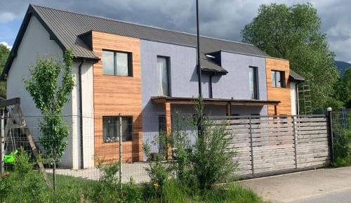 Apartment with Garden View