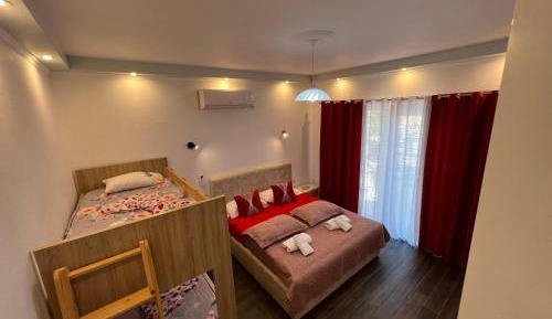 Quadruple Room with Mountain View
