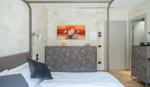 Deluxe Double Room with Extra Bed