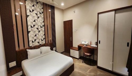 Superior King Room