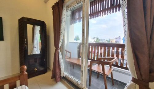 King Room with Balcony