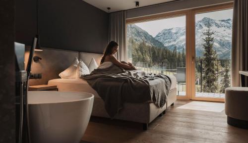 King Suite with Sofa Bed