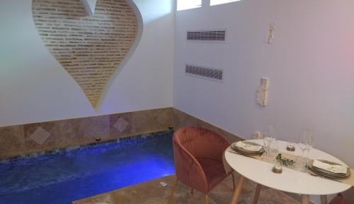Suite with Hot Tub