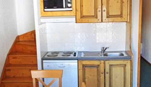 Two-Bedroom Apartment with Alcove (8 Adults)