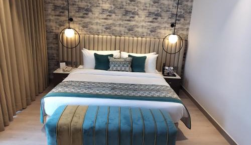 Presidential Suite with Complimentary Early Check in and Late Check Out (Subject to Availability),  15% Discount on F&B services, 10% Discount on Laundry service