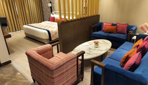 Executive Suite Complimentary Early Check in and Late Check Out (Subject to Availability),  15% Discount on F&B services, 10% Discount on Laundry service