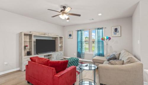 Three-Bedroom Townhouse