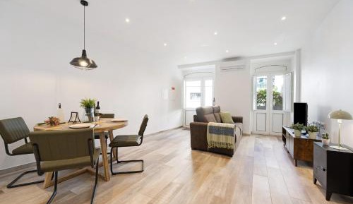 Superior One-Bedroom Apartment
