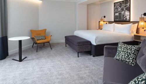 King Room with Double Sofa Bed