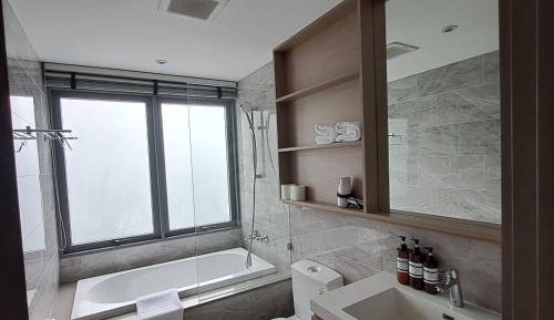 Apartment with Balcony 2nd floor