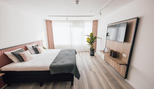 King Room with Balcony