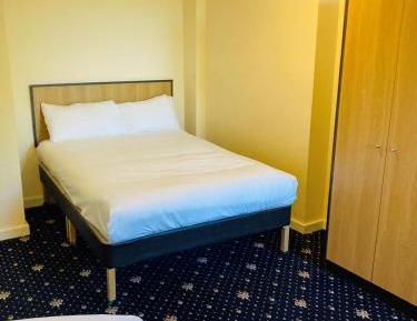 Club Single Room