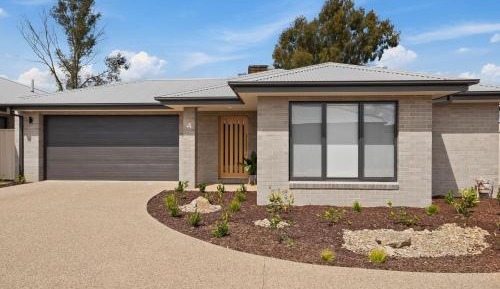 Three-Bedroom Townhouse