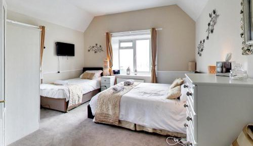 Triple Room with Shower