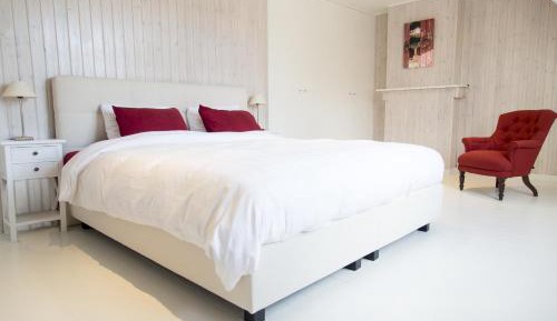 Three-Bedroom Townhouse
