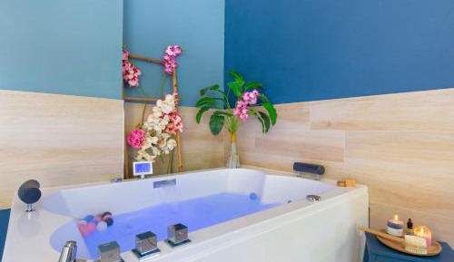 Double Room with Spa Bath