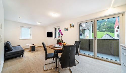 Superior One-Bedroom Apartment with Balcony
