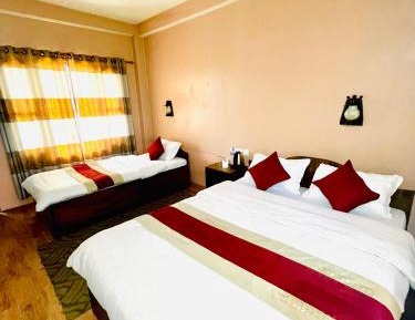 Deluxe Double or Twin Room with Balcony