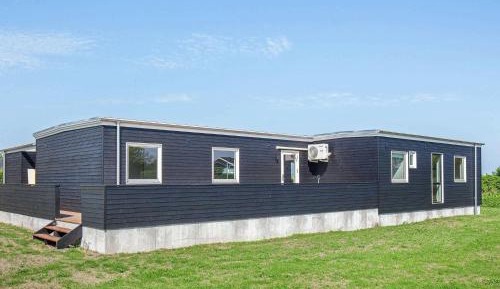 Six-Bedroom Holiday Home