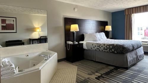 King Room with Spa Bath