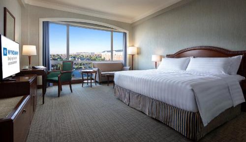 King Room - Mobility Access/Non-Smoking