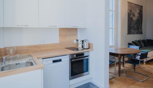 Apartment with Garden View