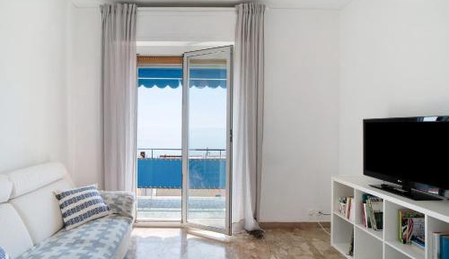 Superior One-Bedroom Apartment with Balcony