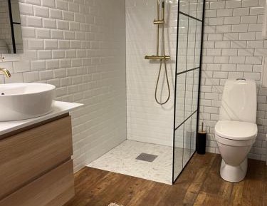 Apartment with Mountain View