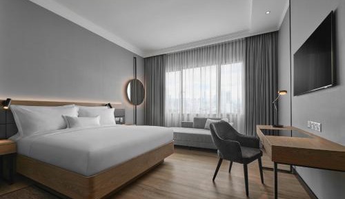 Deluxe King Room