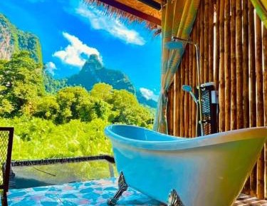 Deluxe Double Room with Bath
