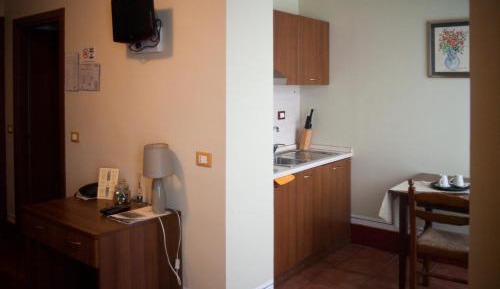 Studio (2 Adults)