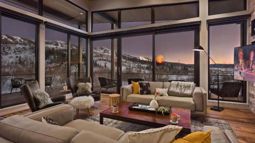 Five-Bedroom Holiday Home