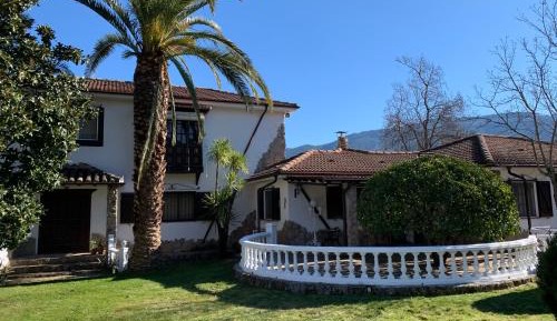 Six-Bedroom House