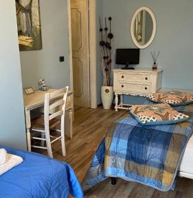 Triple Room with Private Bathroom