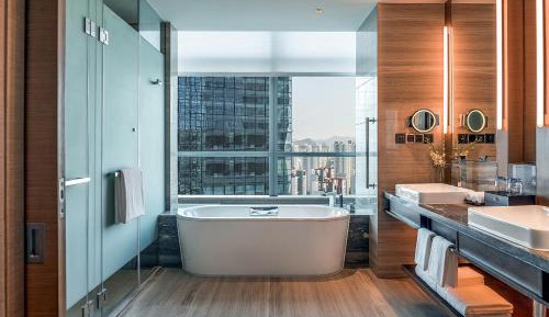 Premier King Room