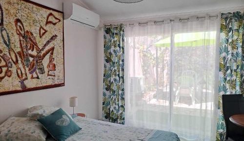 Apartment with Garden View