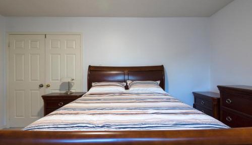Deluxe Queen Suite