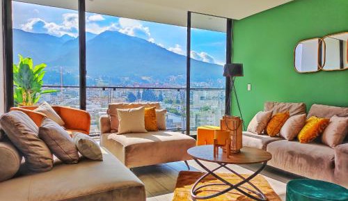 One-Bedroom Apartment with City View