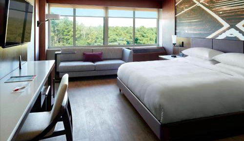 King Room - Concierge Lounge Access