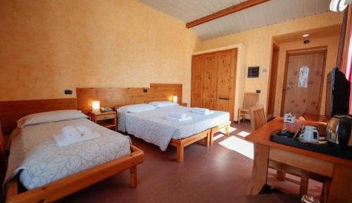 Triple Room with Terrace