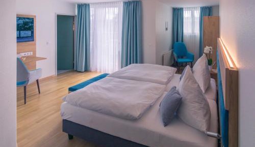 Junior Suite with Balcony