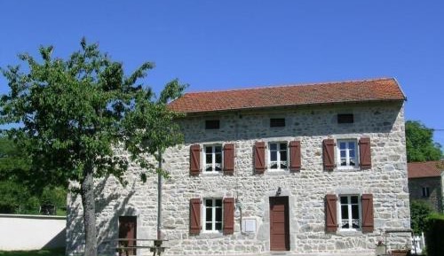 Holiday Home (14 Adults)